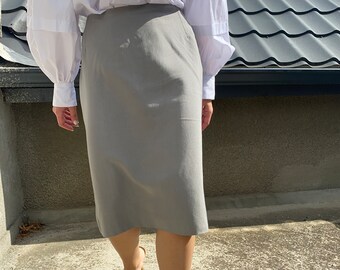 Vintage Gianni Versace pencil skirt light dove grey silk with logo lining