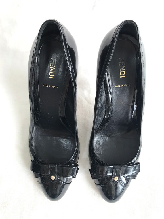 Vintage Fendi high heels pumps patent leather siz… - image 2