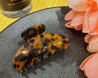 Dark Tortoise - Medium Acetate Tortoise Shell Jaw Hair Clip