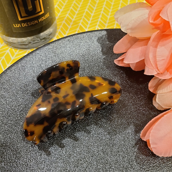 Dark Tortoise - Medium Acetate Tortoise Shell Jaw Hair Clip