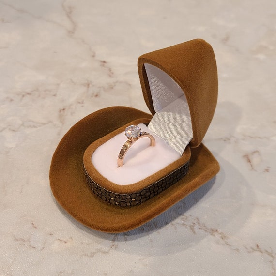Cowboy Hat Ring Box - Southern Wedding Ring Box - Engagement Ring Box -  Ring Bearer - Wedding Proposal - Western Wedding - Jewlery Box