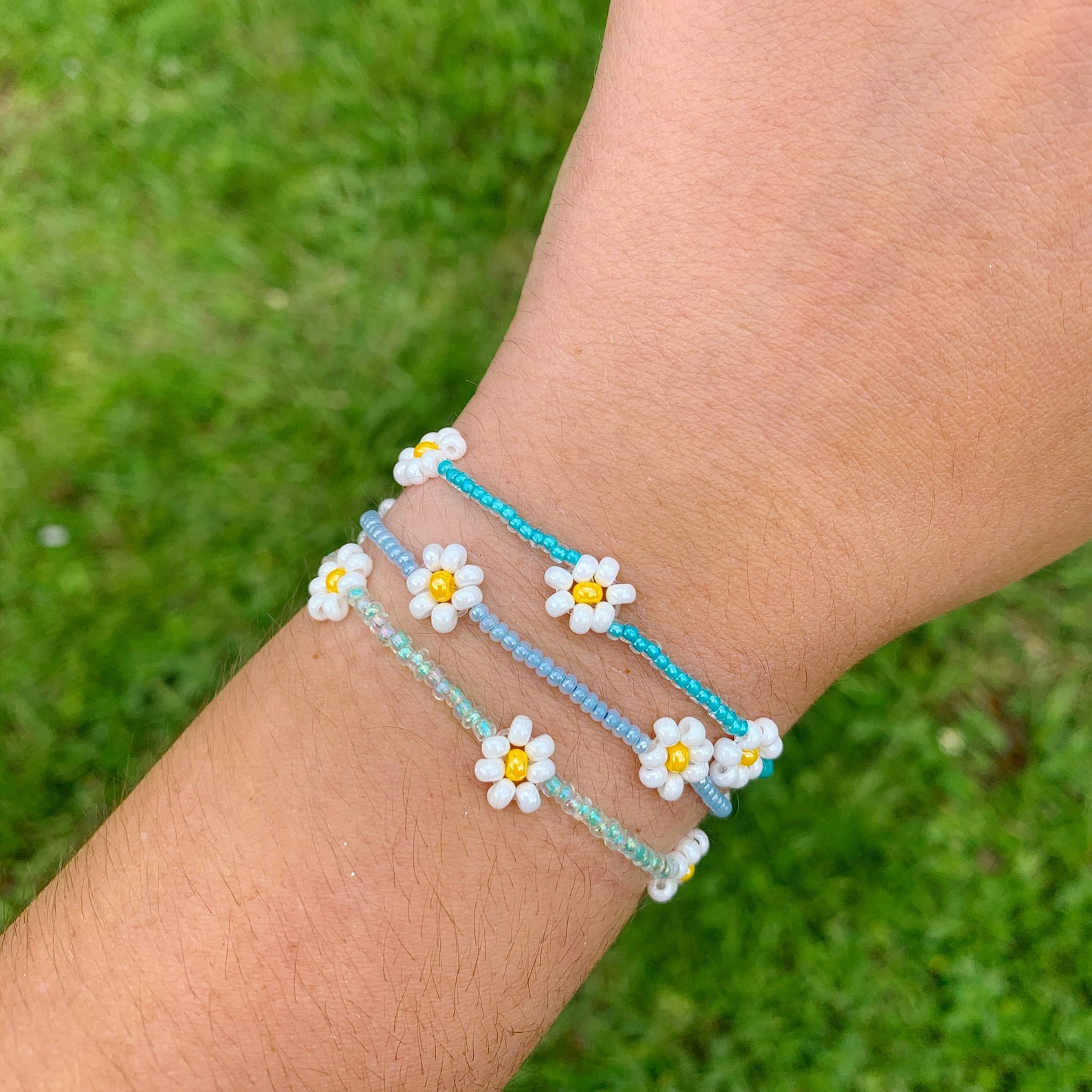 Beaded Daisy Bracelets includes a sticker Etsy