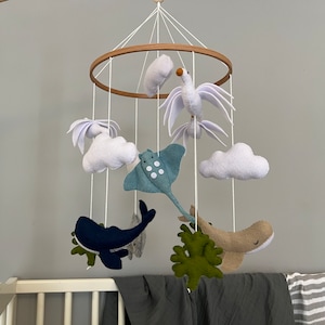 Küsten Babymobile | Meerestiere Filz Mobile | Kinderzimmer Dekor | Baby Mobile für Mädchen oder Jungen | Baby-Dusche-Geschenk | Geschenk für Baby