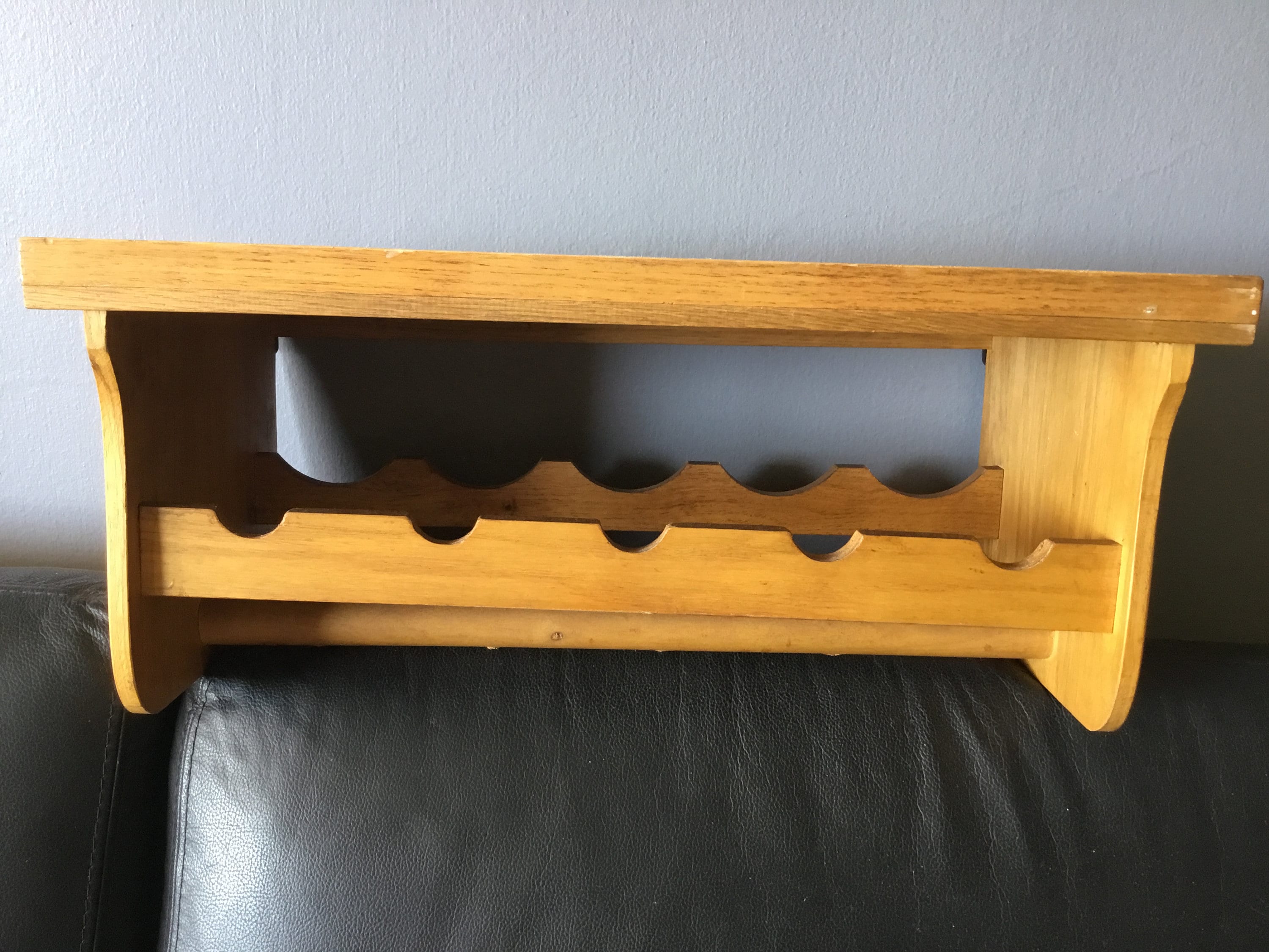 Étagère Murale en Bois Pour Bouteilles et Décorations