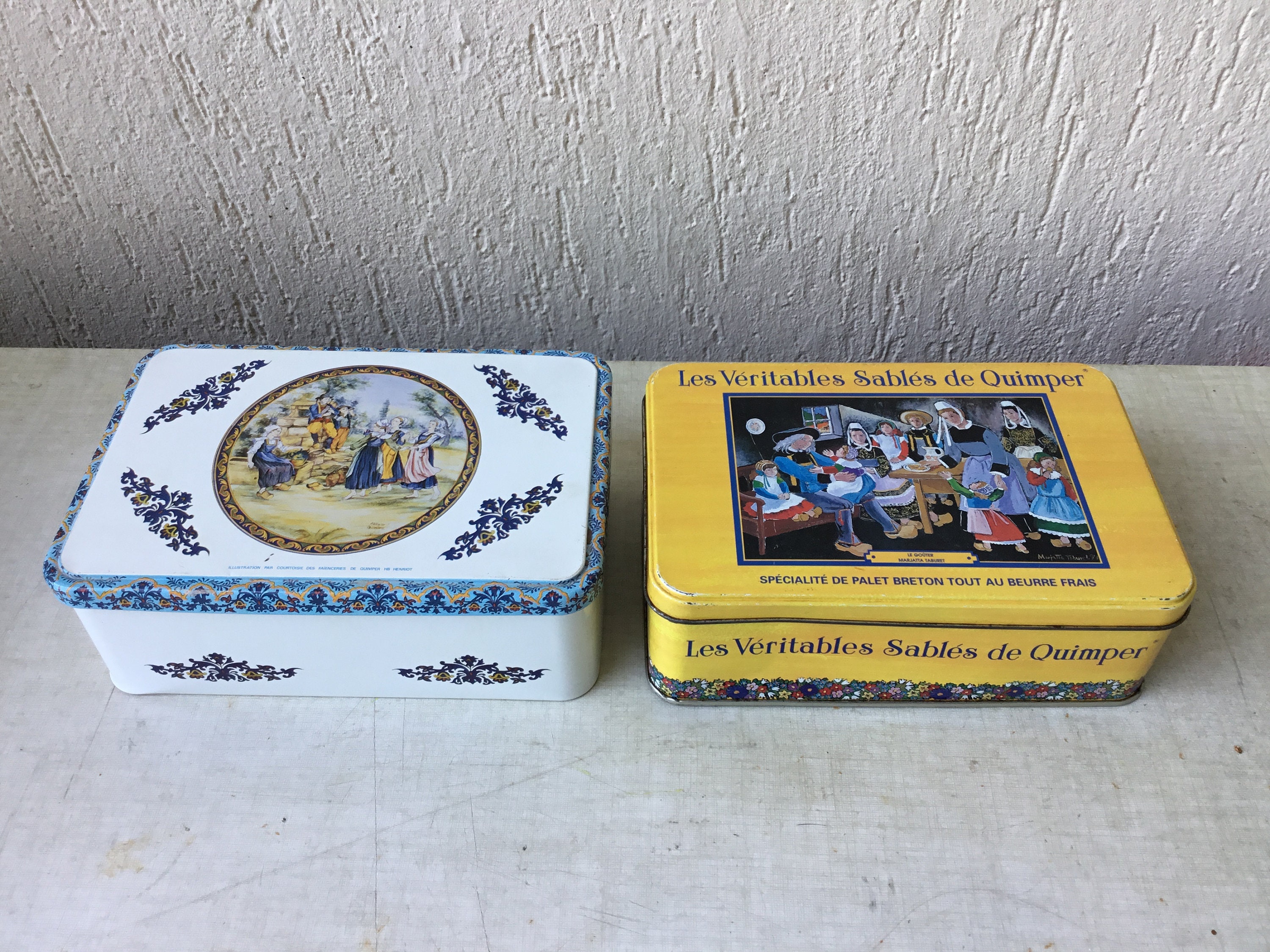 Boite à biscuits ancienne en métal MASSILLY - QUIMPER HB Henriot - Collection Boite à biscuits ancienne en métal MASSILLY - QUIMPER HB Henriot - Collection