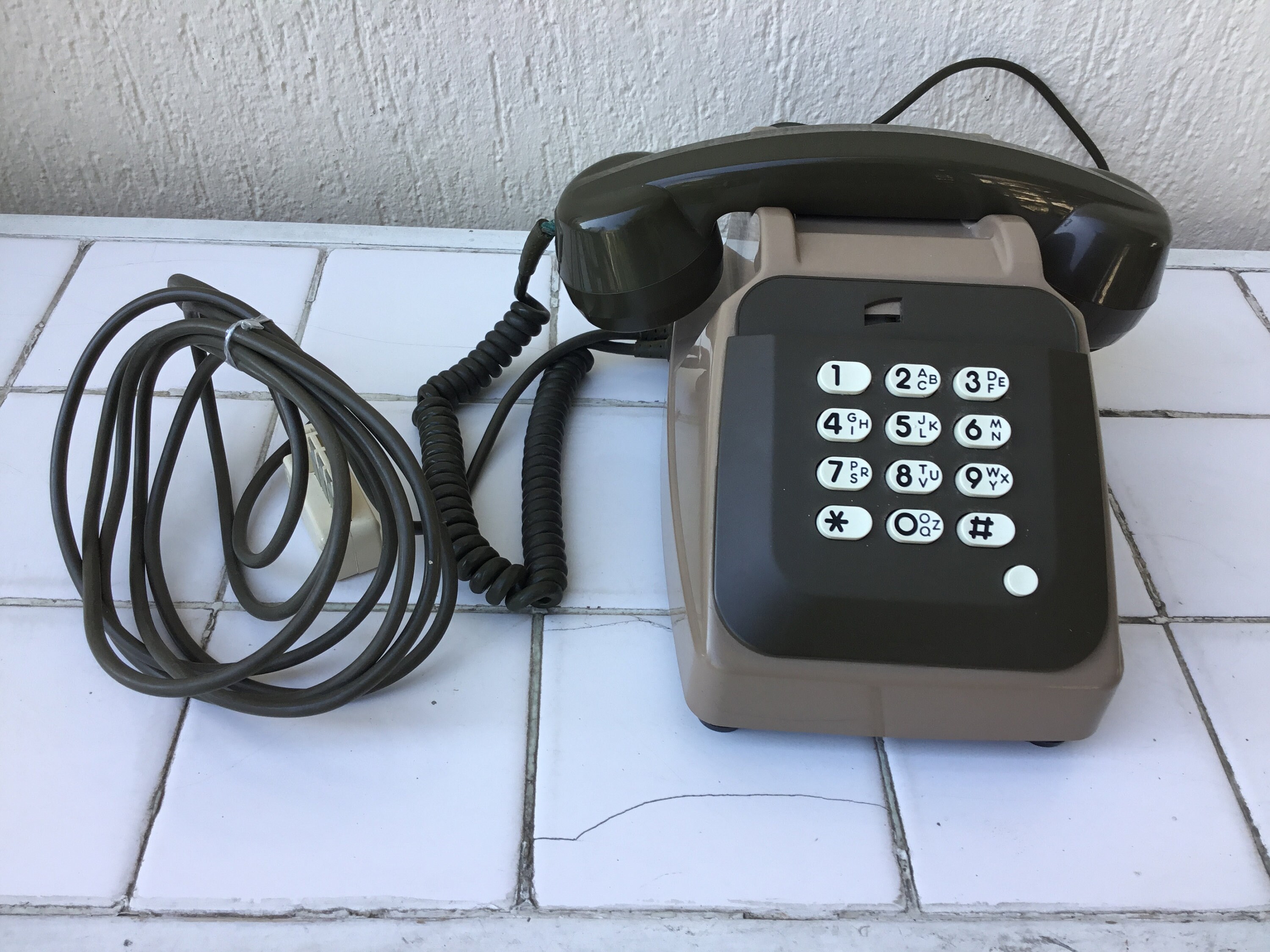 Téléphone à Touches Vintage Années 80
