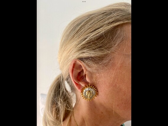 Boucles D'oreilles Clips Vintage Motif Soleil - Dorées - État D'usage