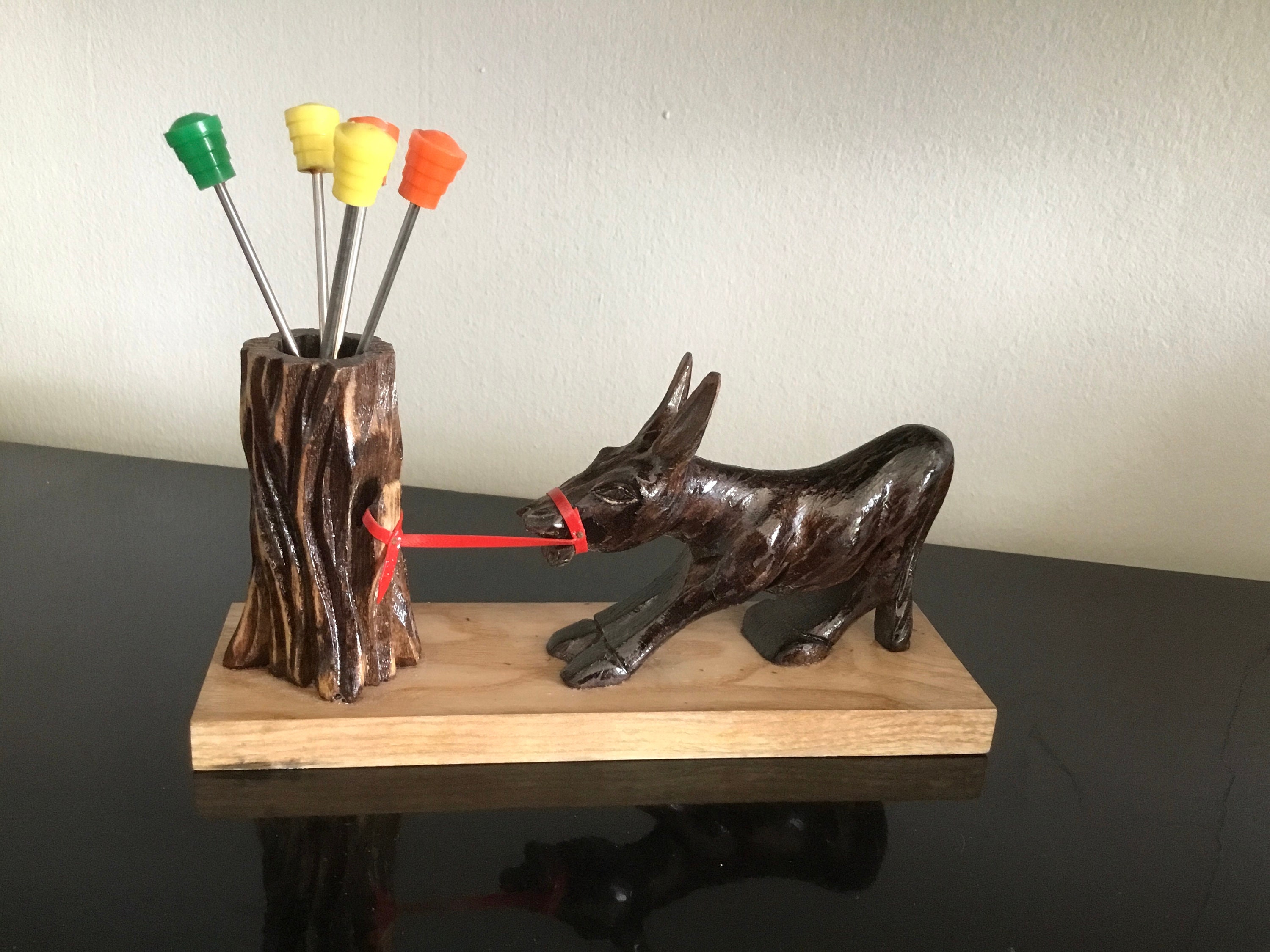 Petit Âne à L'arbre avec Piques Cocktail Vintage