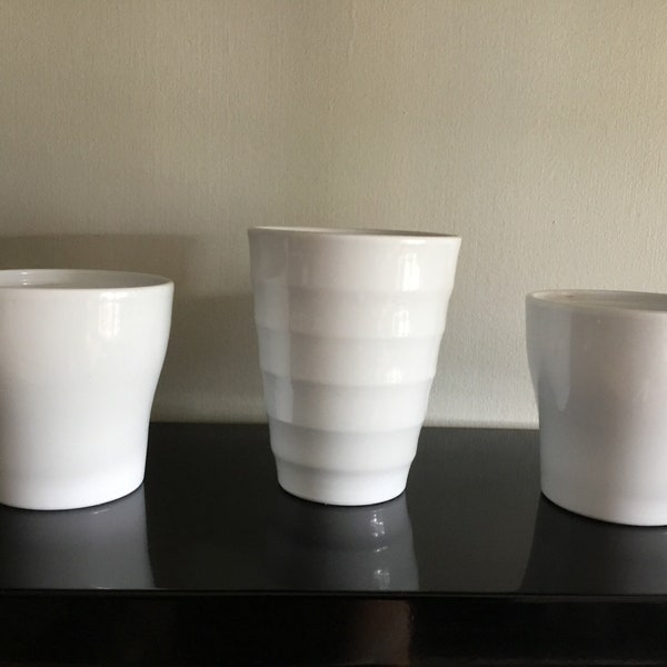 3 cache pots blancs en céramique