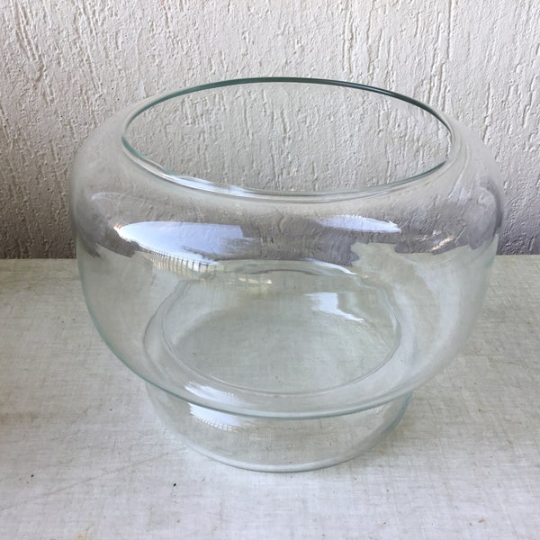 Grande coupe ronde en verre transparent