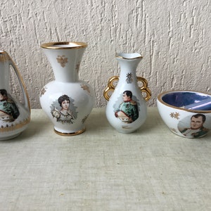 Napoleon small vases and mortar in French porcelain