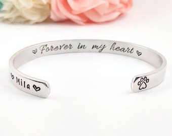 Pet sympathy gift bracelet, Pet Memorial Gift, Pet memorial jewelry, Pet remembrance Gift, Sympathy gift for pet loss, forever in my heart