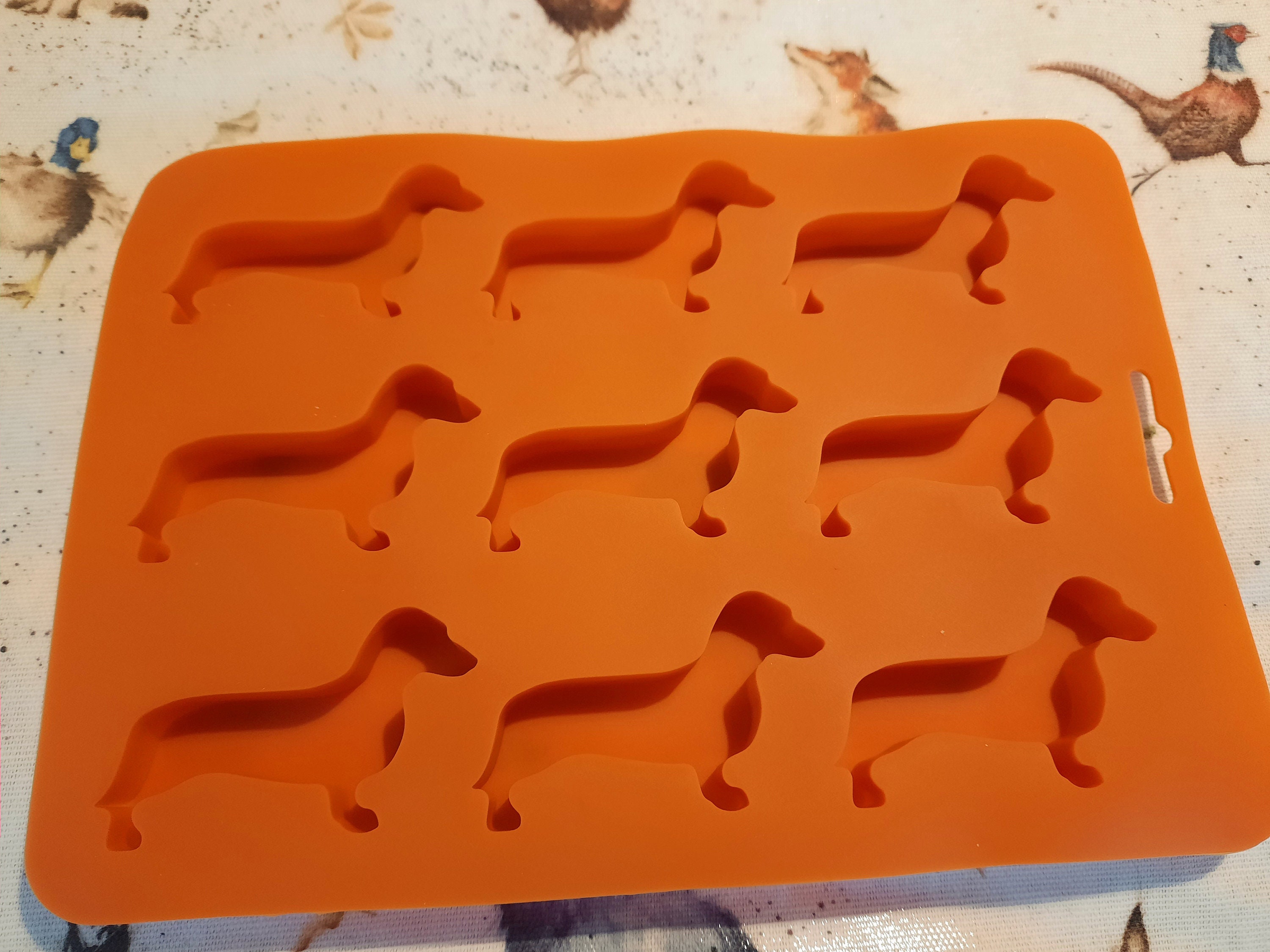 4 Cavity Bulldog Dog Shape Ice Cube Molds Reusable Silicone With