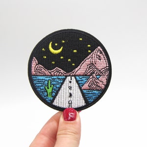 Night Sky Mountain Landscape Patch Iron on Explorer Embroidered Badge Wunderlust Hiking Hiker Motif Appliqué Clothes Patch Quality - 38