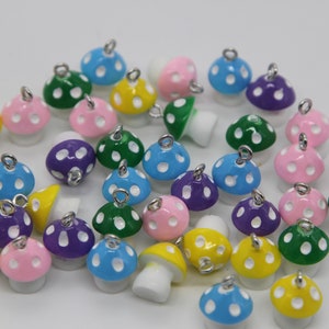Set von 5 Pilz Charms 5 x Harz Pilz Fliegenpilz Charms Wählen Sie Farben DIY Anhänger Schmuck Liefert Halskette Zubehör Schlüsselbund