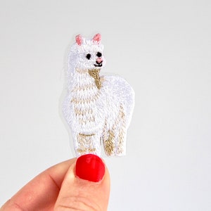Llama Patch - Iron on Cute Alpaca Patch - Embroidered Llamas Patch Iron on Alpacas Badge Llama Motif Appliqué Clothes Patch Quality - 45