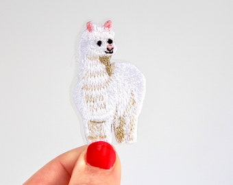 Llama Patch – Embroidered Alpaca Iron-On Appliqué