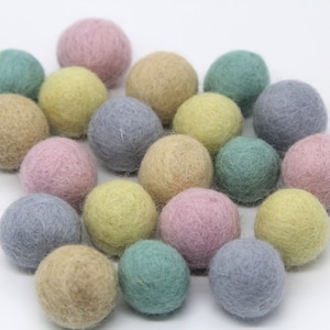 Palest Pastels Palette - 20 balls - 1cm, 1.5cm, or 2cm Wool Felt Balls in 100% Wool Handmade Felt Balls Pom Poms Felt Beads