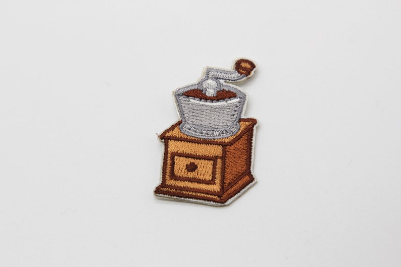 Coffee Grinder Iron on Coffee Patch Coffee Lover Gift Embroidery Embroidered Patch/Applique/Motif Cute Customise Clothes Clothing 77 image 2