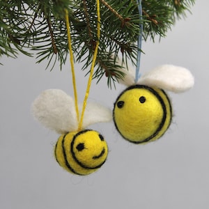 Hanging Felt Bee Decoration for Christmas Tree Cute Quality 100% Wool Felt Felted Handmade Fun Quirky Decoration Xmas Tree Ornament Original