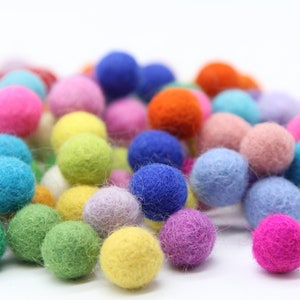 200 Wool Felt Balls, 2cm, Choose Your Colours Bulk Pom Poms, Wholesale  Felted Balls, Garland Pompoms, Handmade Nepal, Nursery Baby Decor 