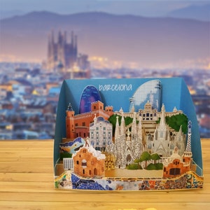 Barcellona - Pop Up 3D "Scultura di carta" regalo, auguri, compleanno, matrimonio, made in italy, artigianato