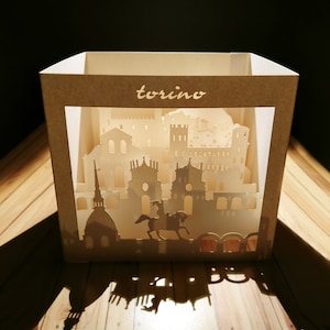 Torino - Pop Up 3D "Luci e ombre" regalo, auguri, compleanno, matrimonio, made in italy, artigianato