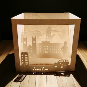 Londra - Pop Up 3D "Luci e ombre" regalo, auguri, compleanno, matrimonio, made in italy, artigianato