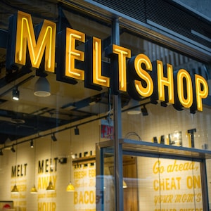 Letrero con logotipo personalizado, letrero personalizado con luz de neón, letrero comercial de neón, letrero de luz de neón para letrero de logotipo de pared, letrero de frente de tienda, letrero de letras de neón LED,
