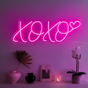 XOXO Neon Light,XOXO Neon Sign,Aesthetic Bedroom Neon Sign,Handmade Neon Gift,Valentines Day Gift, Pink Room Decor, Xoxo Love Neon Sign,