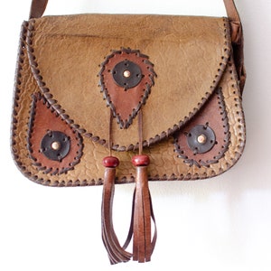60&#39;s Hippie Bag leather with strap / Vintage artisan leather purse / saddle bag