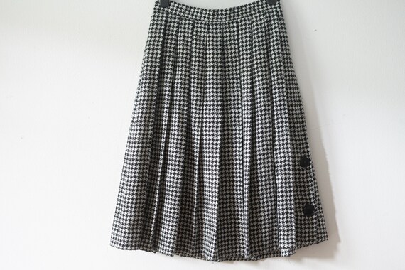 Grey houndstooth pleated skirt 2025