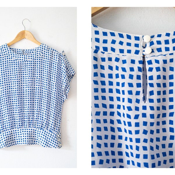 Vintage 70's Blouse, in white and blue geometric pattern