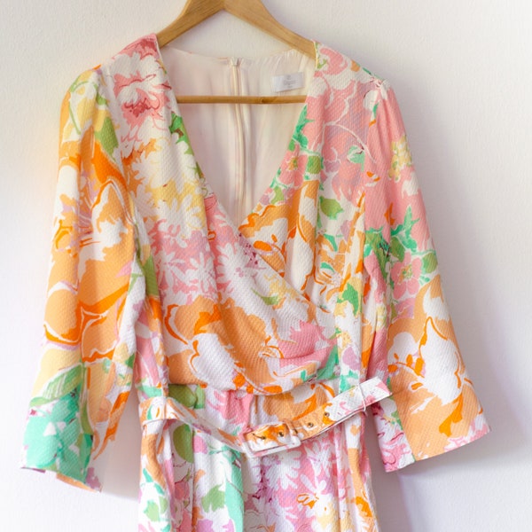 AE Paris Elegance 100% Silk dress with floral print and romantic pastel colours