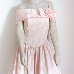 Scott McClintock evening Dress / Vintage ballroom gown in soft pink / Off-shoulder princess dress