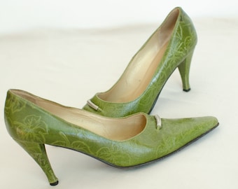 Cango & Rinaldi Y2k Embossed baroque pattern pumps, size EU 38 or UK 5, olive green