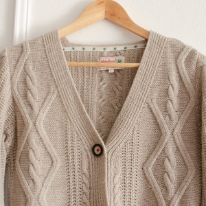 Kardigan z mieszanki wełny i dzianiny Aran w stylu vintage, długi, zapinany na guziki sweter, rozmiar L