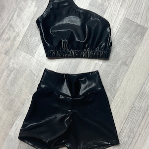 Dance Cheer Biker o Legging Off the Shoulder Crop Set / Tumbling / Active Wear para niños / Traje de baile