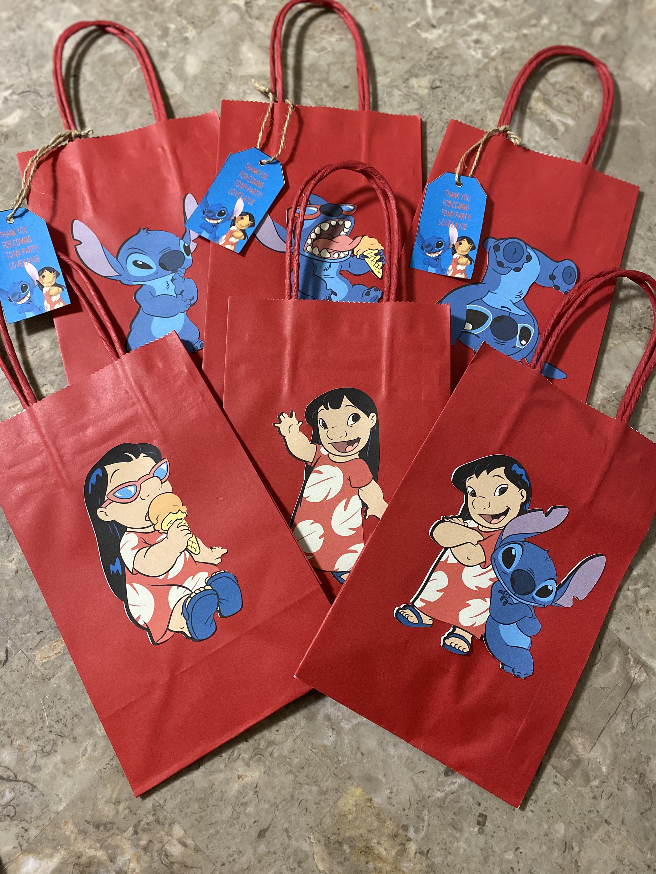 Lilo and Stitch Party Favor/Gift/Goodie Bags by PartyRockinEvents   Decoración de unas, Fiestas de primer cumpleaños, Manualidades