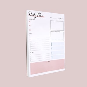 Daily Planner notepad tear off pad | To Do List Motivation Student Agenda Pages Office Notebook with Health Tracker Organizer pad