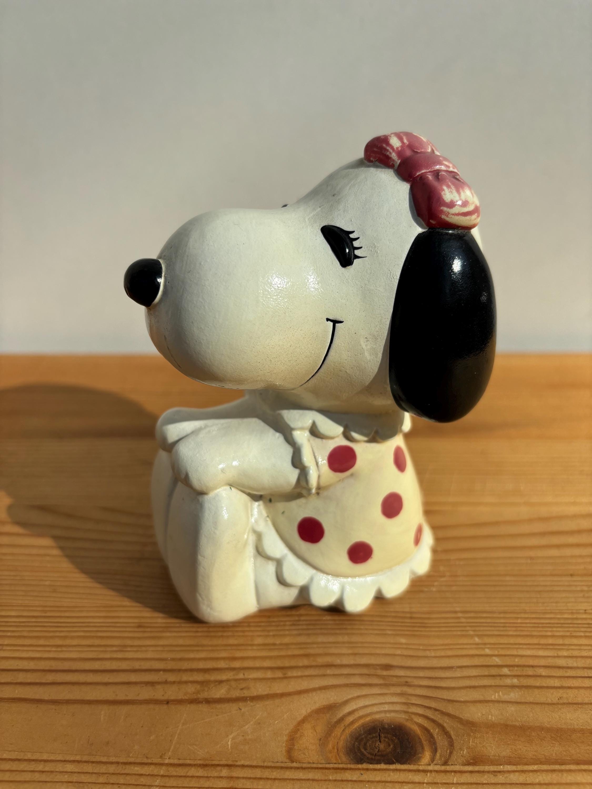 SNOOPY BANK WITH ORIGINAL STOPPER PLUG CERAMIC 1960S VINTAGE