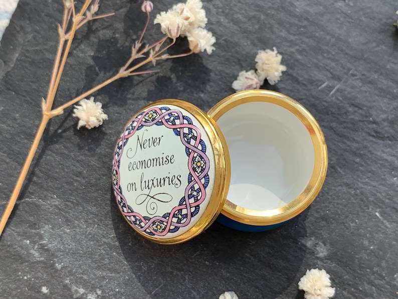 Halcyon Days Vintage Enamel Bilston and Battersea Pill Box with Motto