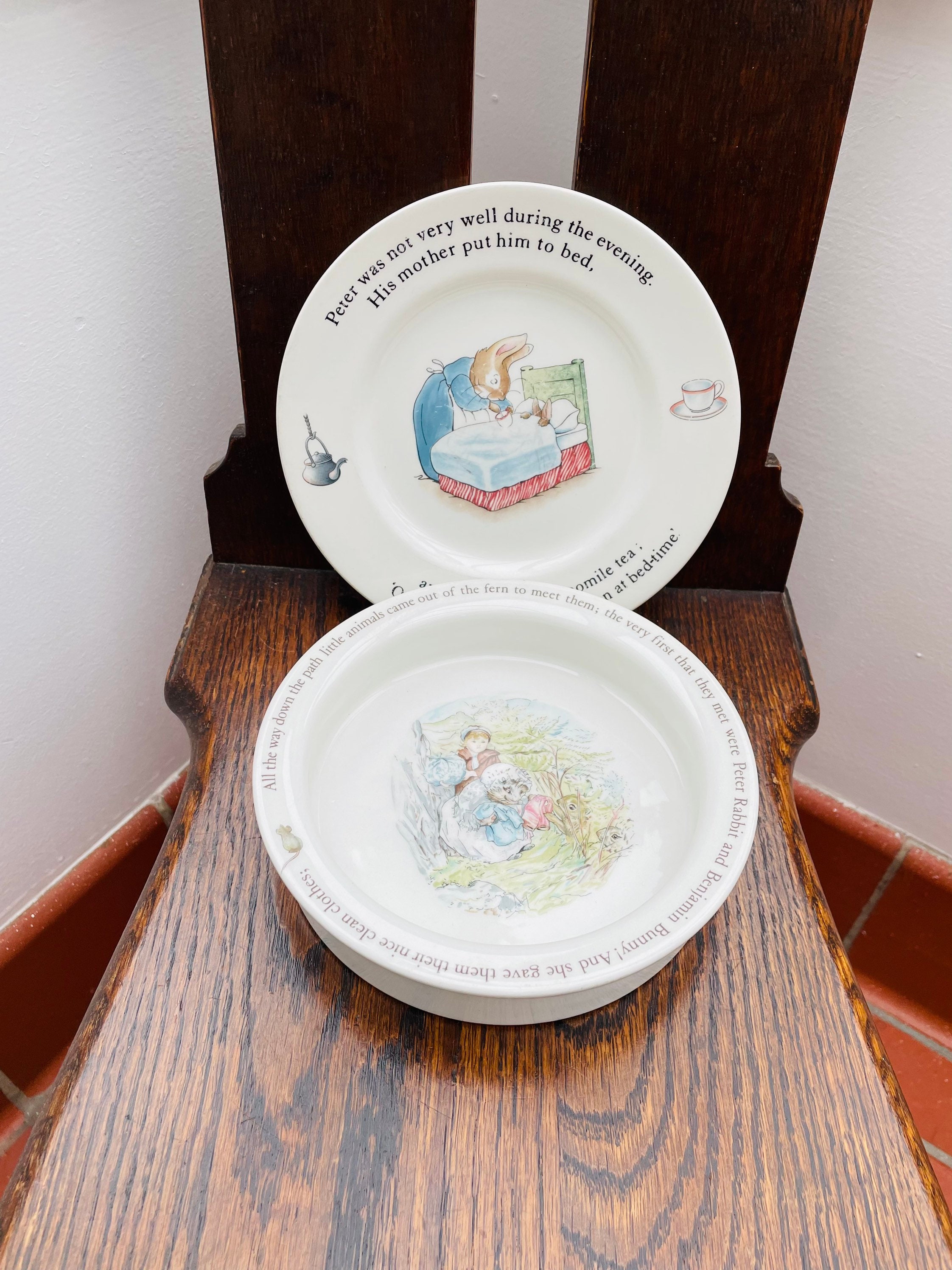 Peter rabbit dinnerware top