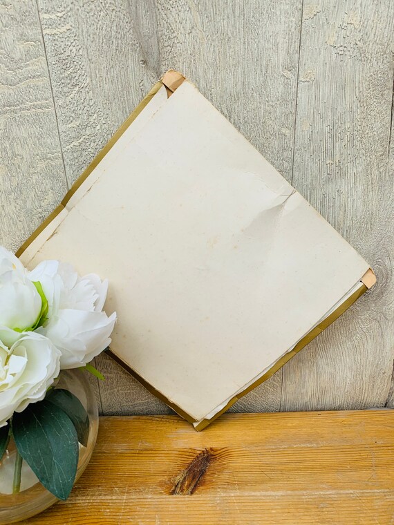 Vista In Stile Vintage Di Un Veicolo Da Combattimento In Tempo Di Guerra 23 2151663559 - Foto 5