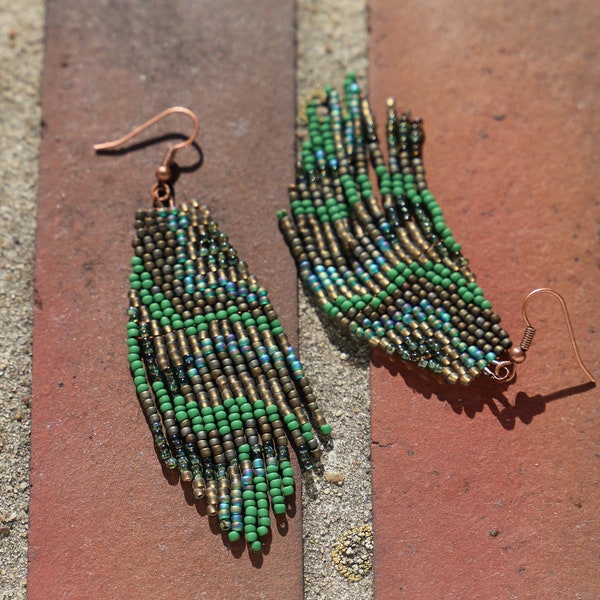 Handwoven beaded earrings, little modern earrings, fringe earrings, colorful, olive green, abstract, gift for her, beaded jewelry, trendy