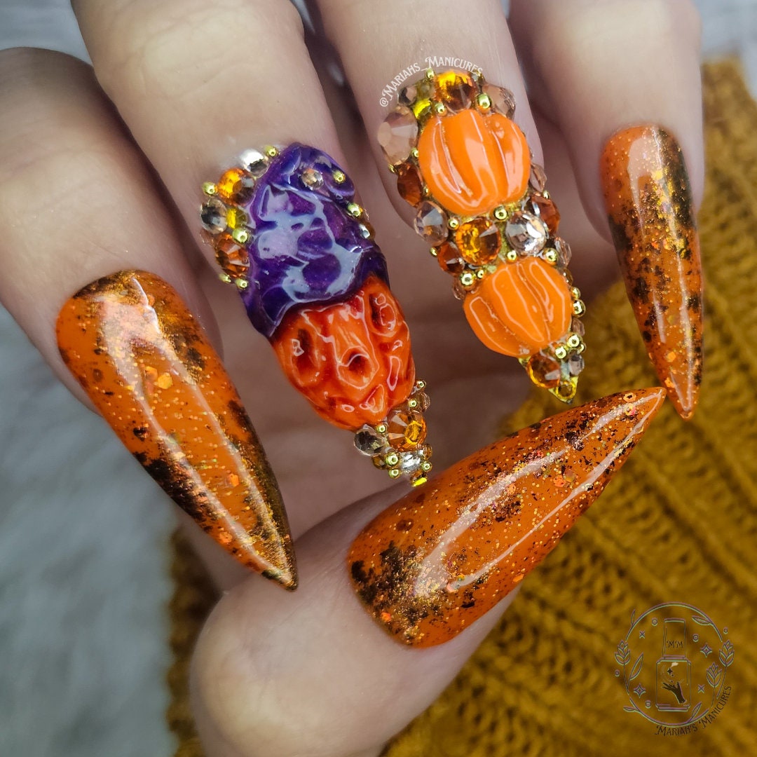  Morily 24Pcs Halloween Press on Nails Orange Long