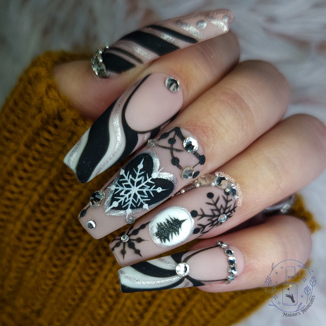 black and white christmas nail designs