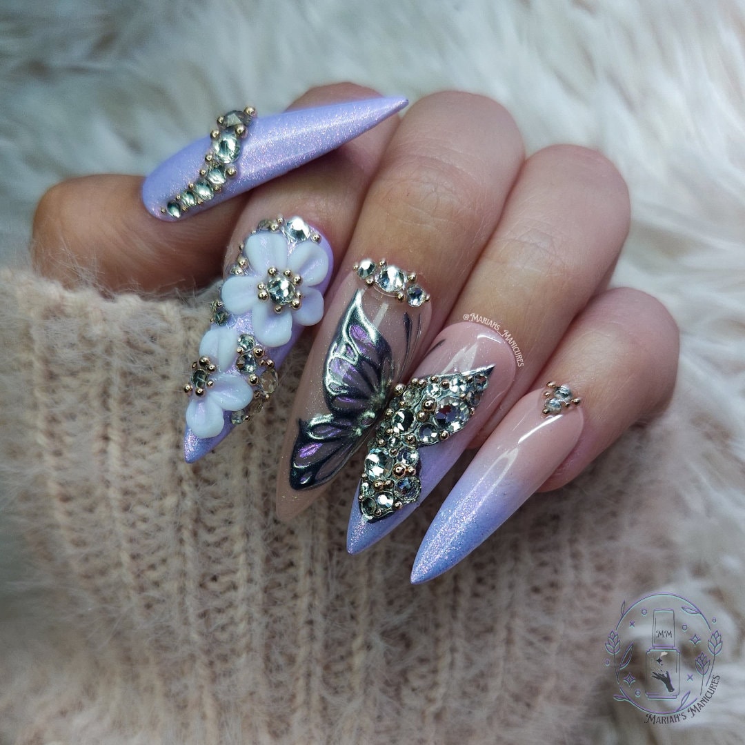 Butterfly Nail Art That Shines in Spring