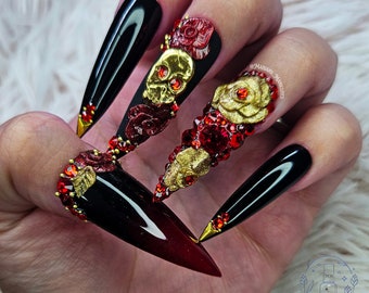 Golden Skull & Roses press on nails | skeleton | gothic | roses | handpainted nails | Spooky season | Red nails | Halloween nails | ombre