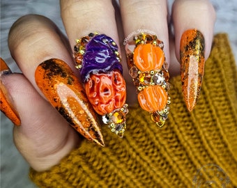 Witch Lantern press on nails | jack-o-lantern | bling | handpainted nails | Spooky season | orange nails | Halloween nails | 3D | sculpted